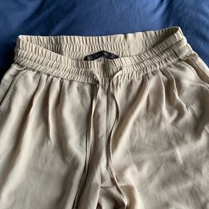 Cream coloured cropped pant